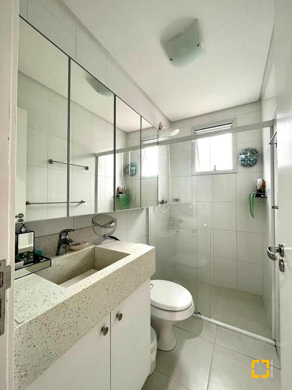 Apartamento com 78m², 3 quartos (sendo 1 suíte), 1 garagem, no bairro Ingleses em Florianópolis