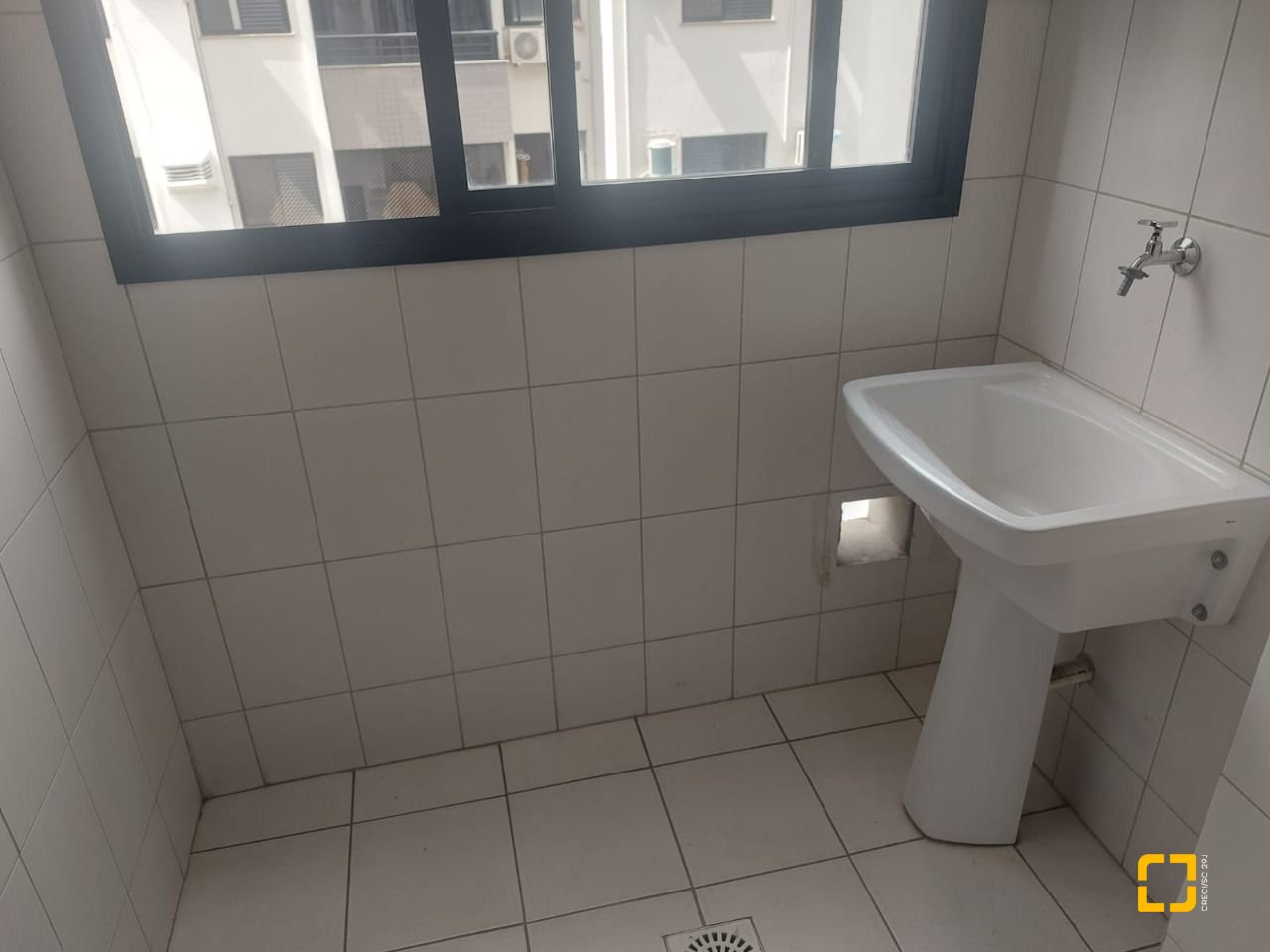 Apartamento com 61m², 2 quartos, 1 garagem, no bairro Itacorubi em Florianópolis