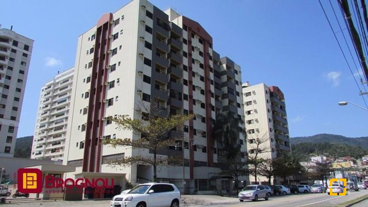 Apartamento com 61m², 2 quartos, 1 garagem, no bairro Itacorubi em Florianópolis