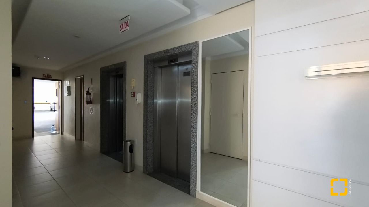 Apartamento com 81m², 3 quartos (sendo 1 suíte), 1 garagem, no bairro Coqueiros em Florianópolis