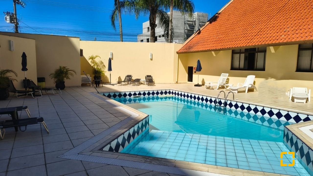 Apartamento com 81m², 3 quartos (sendo 1 suíte), 1 garagem, no bairro Coqueiros em Florianópolis