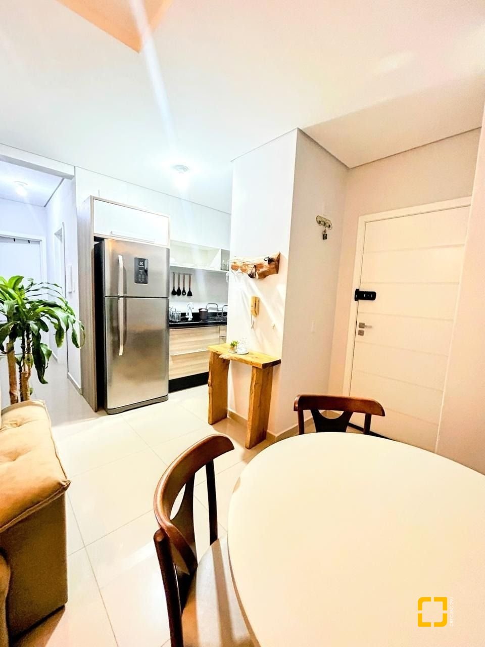 Apartamento com 72m², 4 quartos (sendo 1 suíte), 1 garagem, no bairro Ingleses em Florianópolis