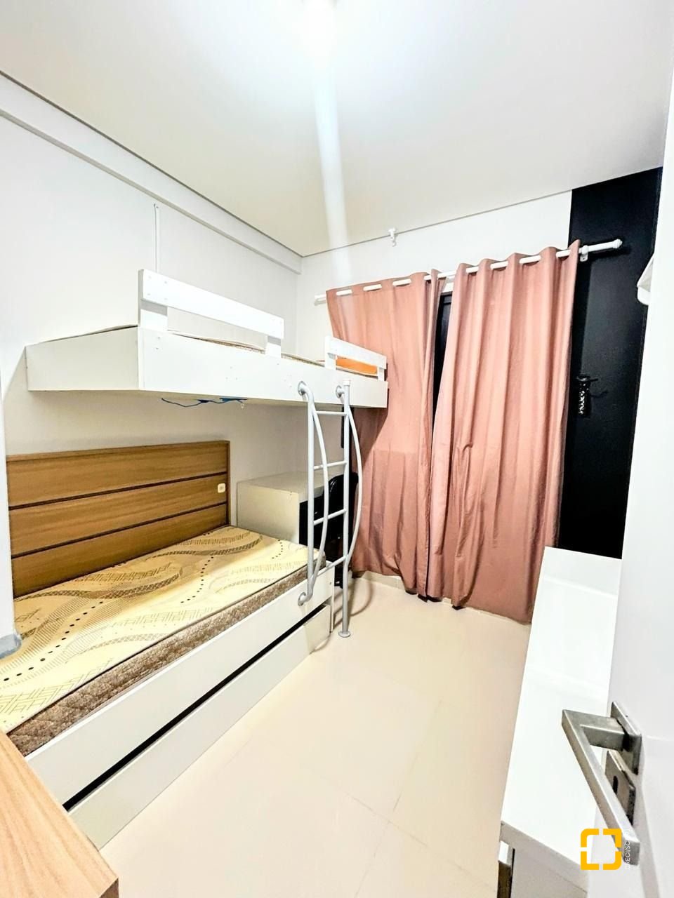 Apartamento com 72m², 4 quartos (sendo 1 suíte), 1 garagem, no bairro Ingleses em Florianópolis