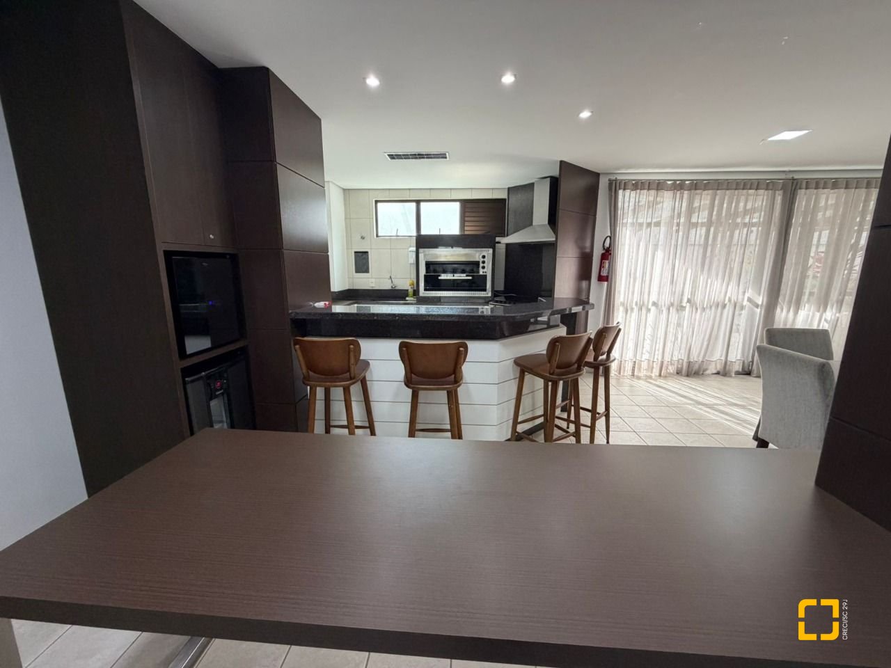 Cobertura com 148m², 5 quartos (sendo 2 suítes), 2 garagens, no bairro Agronômica em Florianópolis