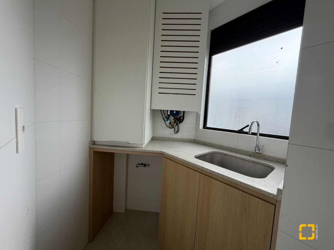 Cobertura com 148m², 5 quartos (sendo 2 suítes), 2 garagens, no bairro Agronômica em Florianópolis