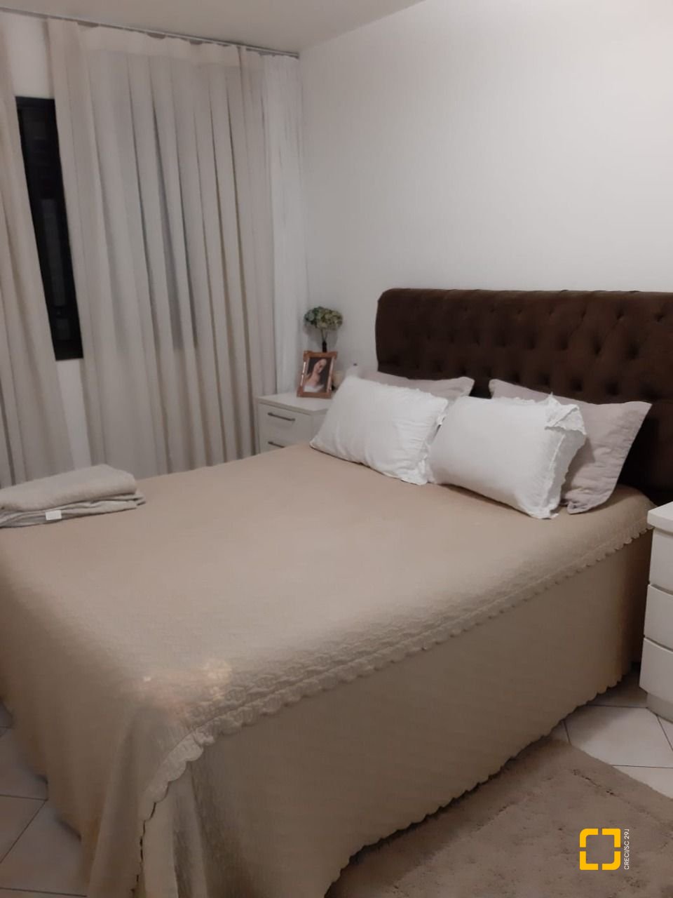 Apartamento com 70m², 2 quartos (sendo 1 suíte), 1 garagem, no bairro Itacorubi em Florianópolis