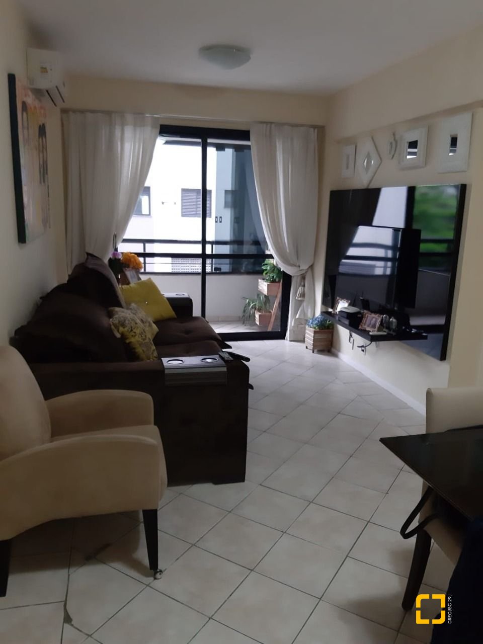 Apartamento com 70m², 2 quartos (sendo 1 suíte), 1 garagem, no bairro Itacorubi em Florianópolis