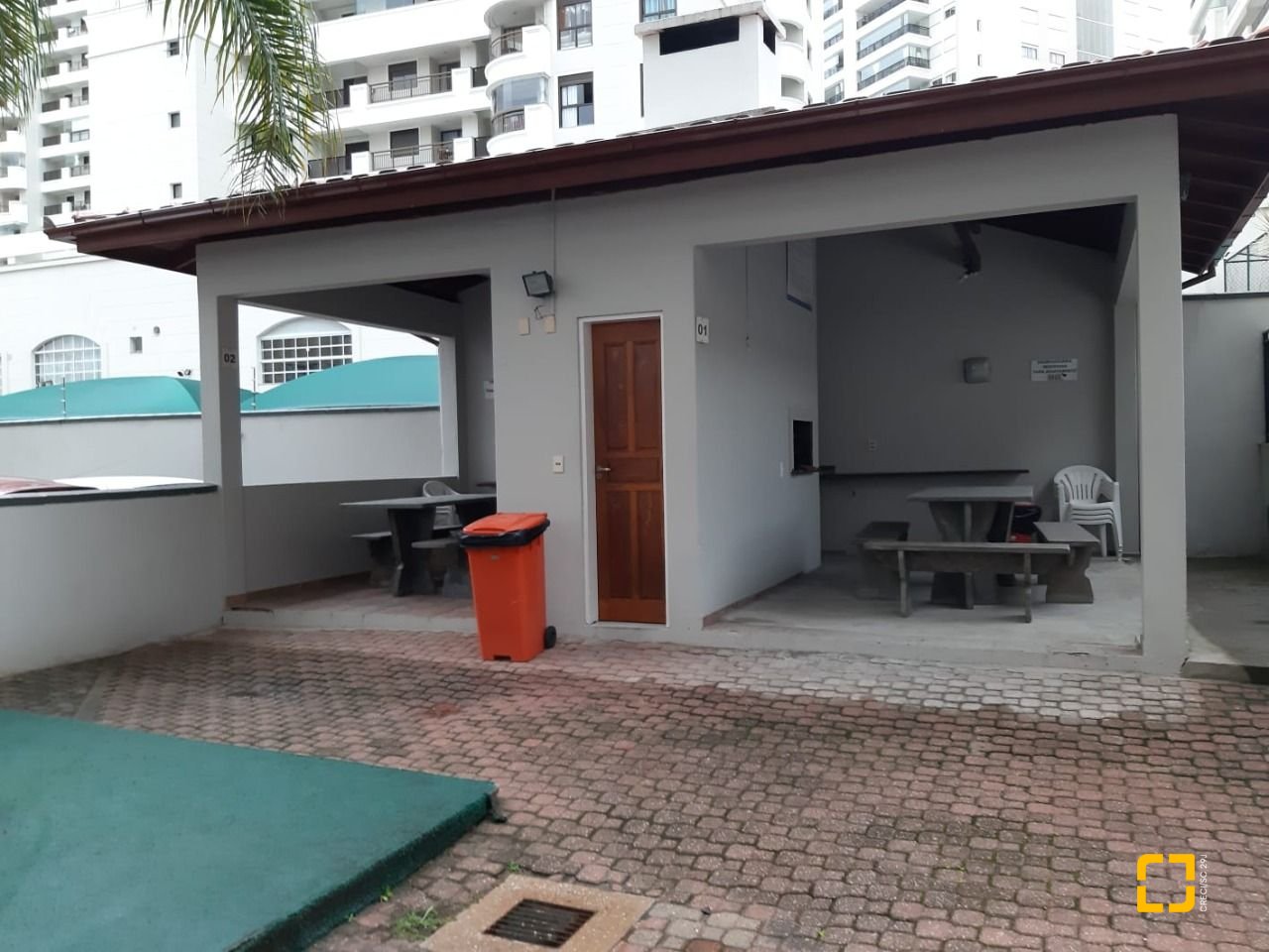 Apartamento com 70m², 2 quartos (sendo 1 suíte), 1 garagem, no bairro Itacorubi em Florianópolis