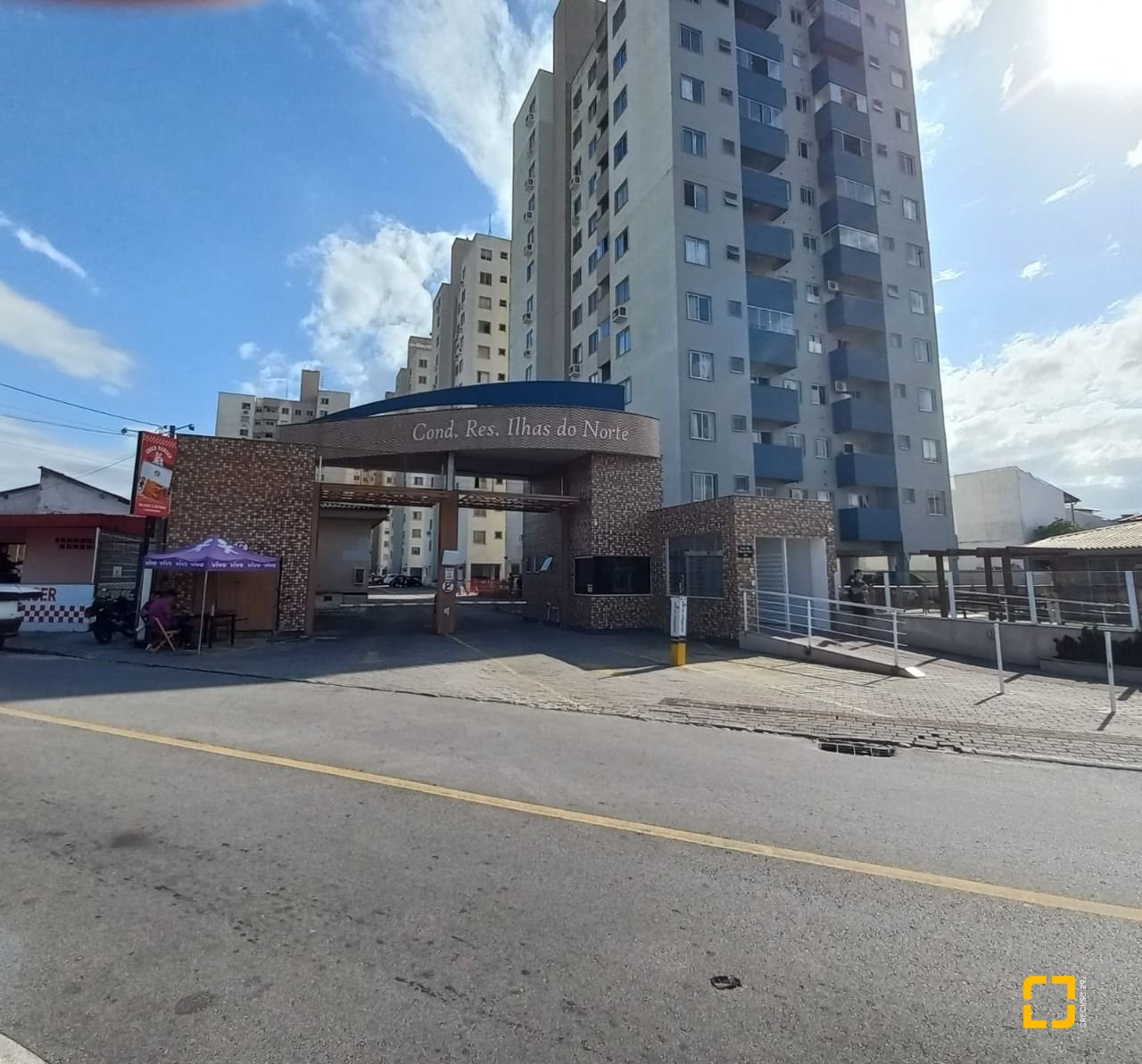 Apartamento com 55m², 2 quartos, 1 garagem, no bairro Areias em São José