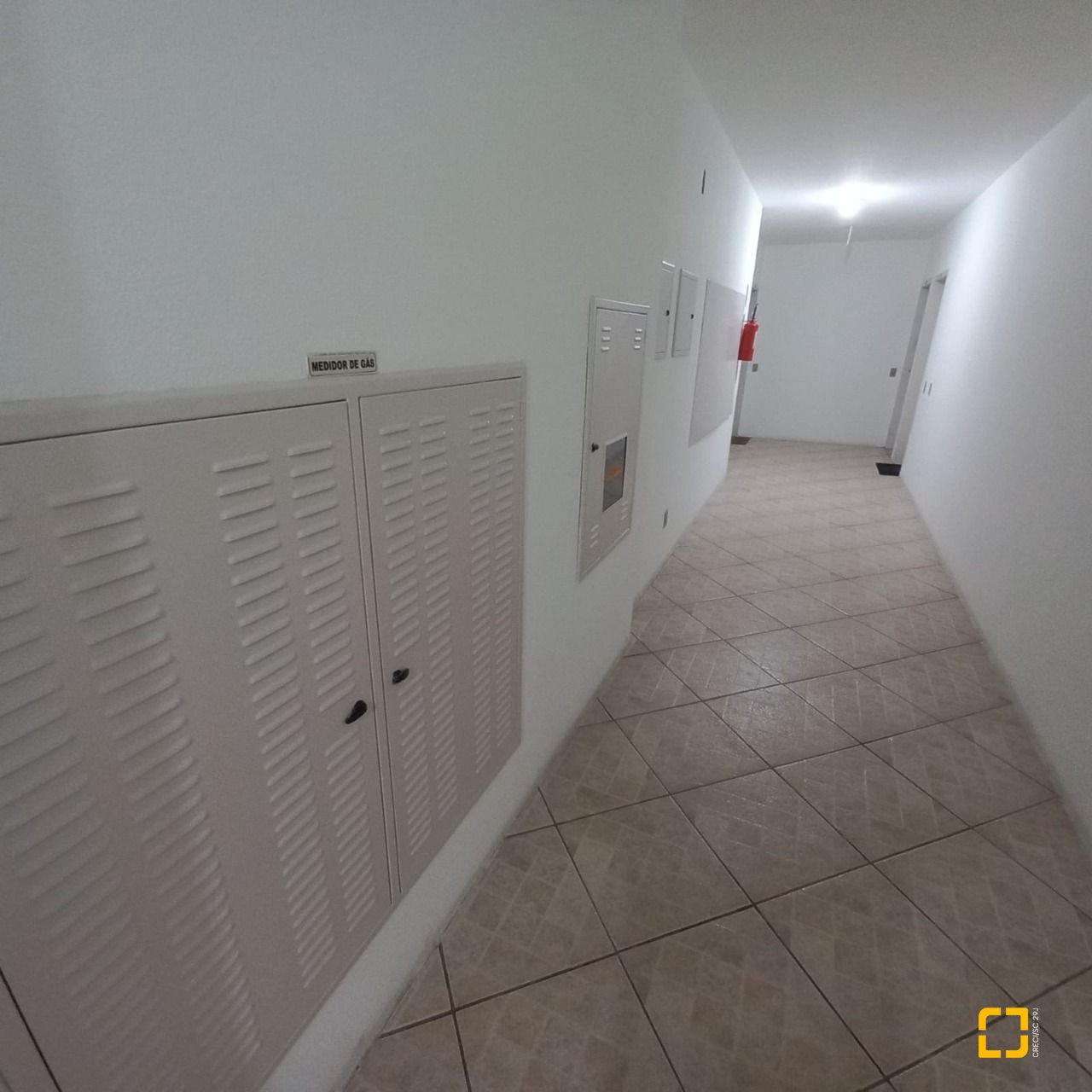 Apartamento com 55m², 2 quartos, 1 garagem, no bairro Areias em São José