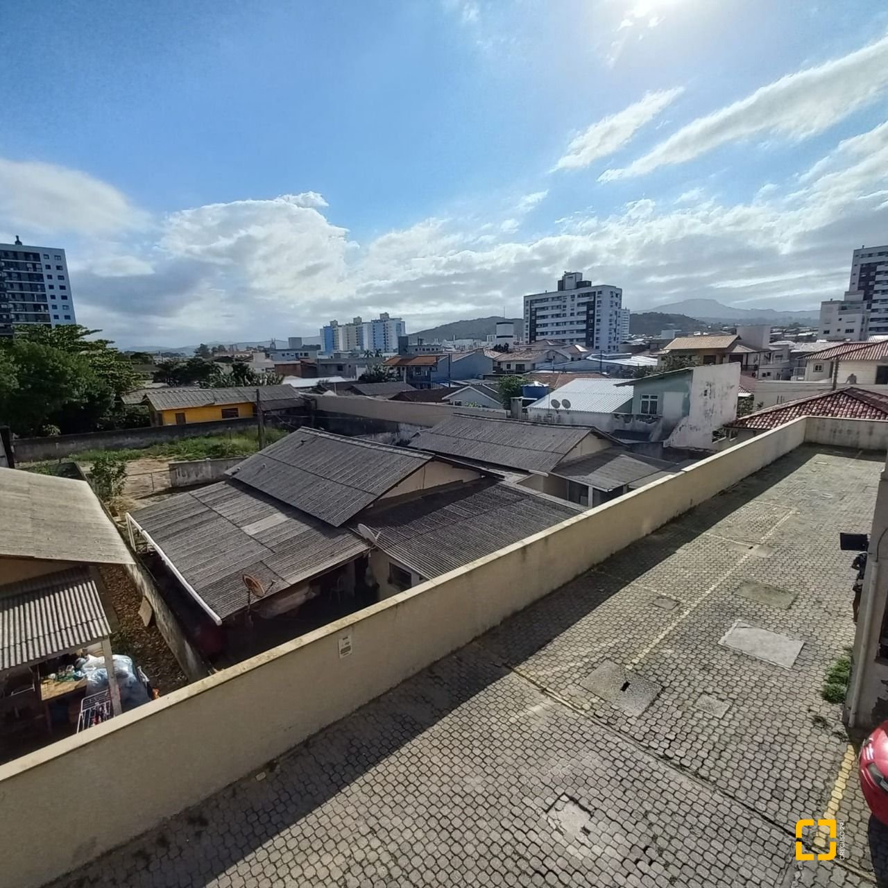 Apartamento com 55m², 2 quartos, 1 garagem, no bairro Areias em São José