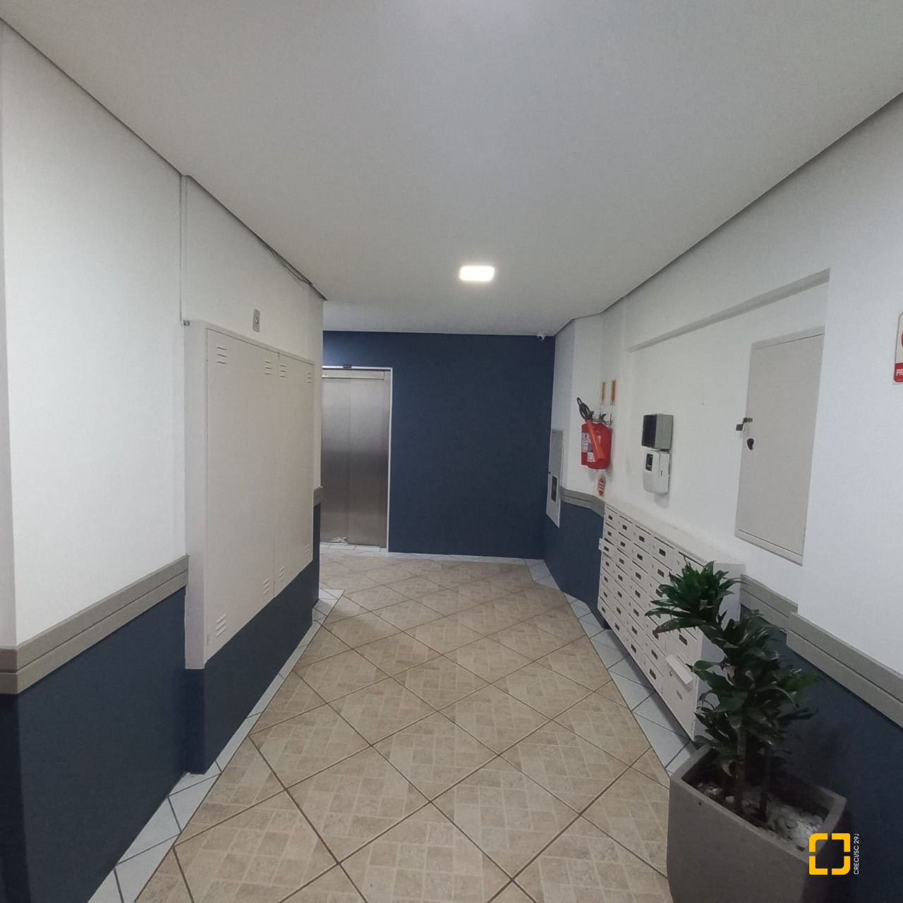 Apartamento com 55m², 2 quartos, 1 garagem, no bairro Areias em São José