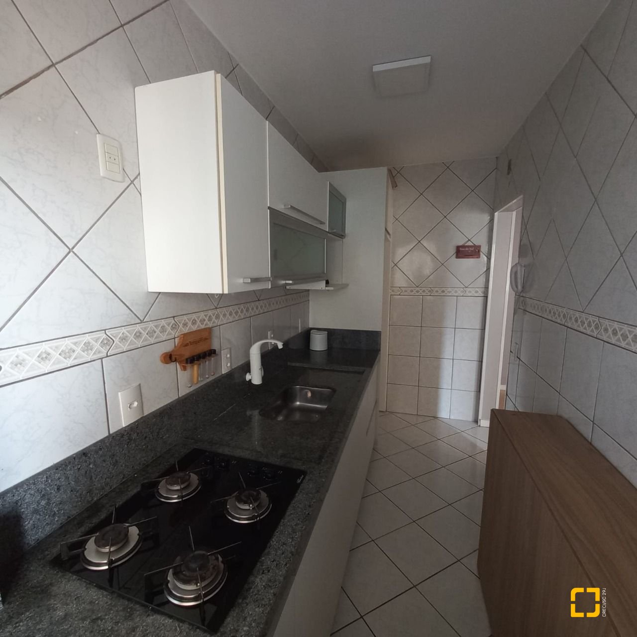 Apartamento com 55m², 2 quartos, 1 garagem, no bairro Areias em São José