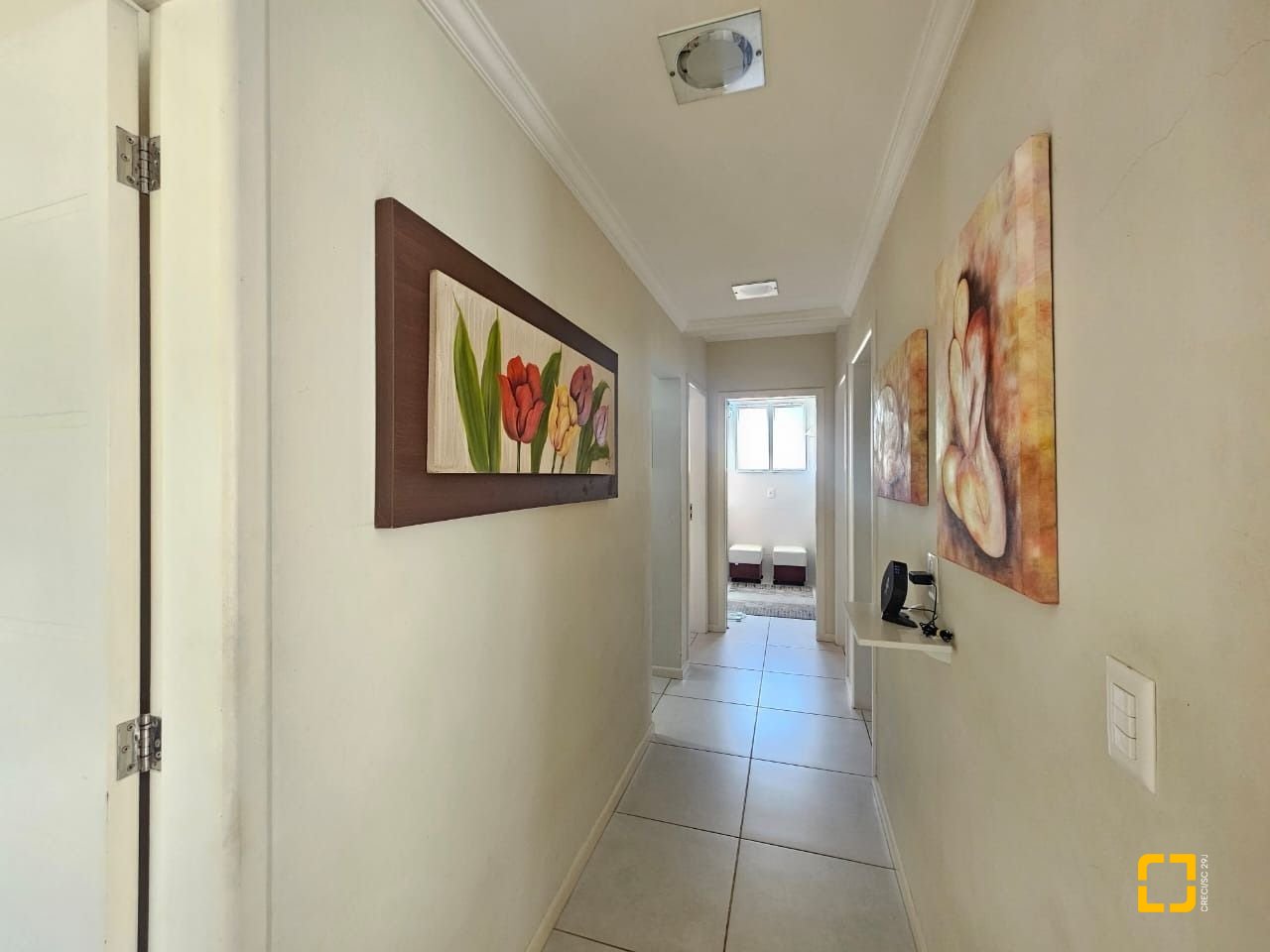 Casa com 220m², 4 quartos (sendo 1 suíte), 3 garagens, no bairro Bom Abrigo em Florianópolis