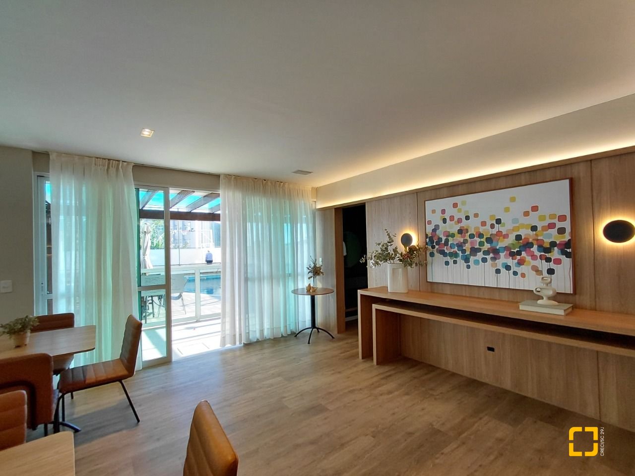 Apartamento com 77m², 3 quartos (sendo 1 suíte), 2 garagens, no bairro Itacorubi em Florianópolis