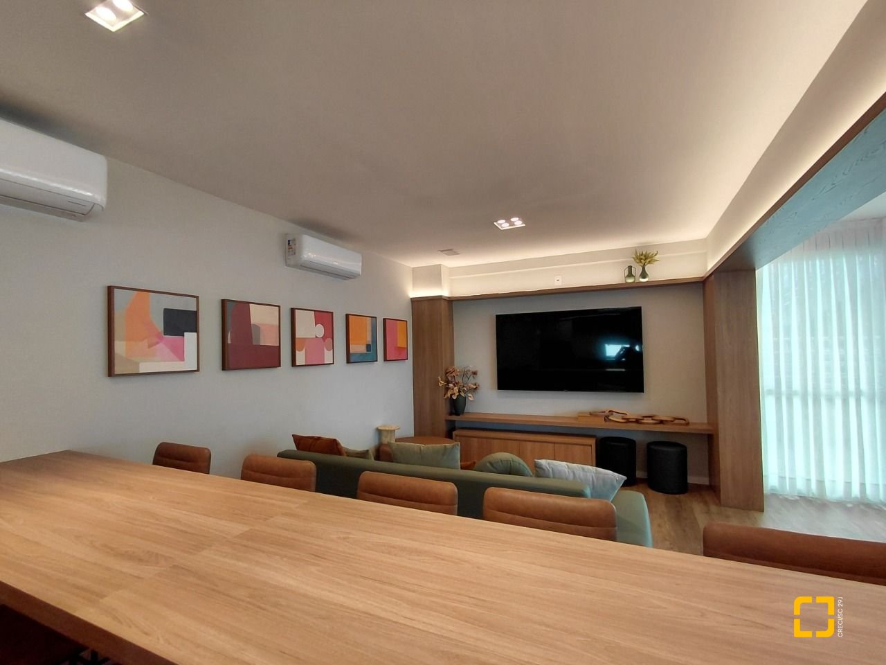 Apartamento com 77m², 3 quartos (sendo 1 suíte), 2 garagens, no bairro Itacorubi em Florianópolis