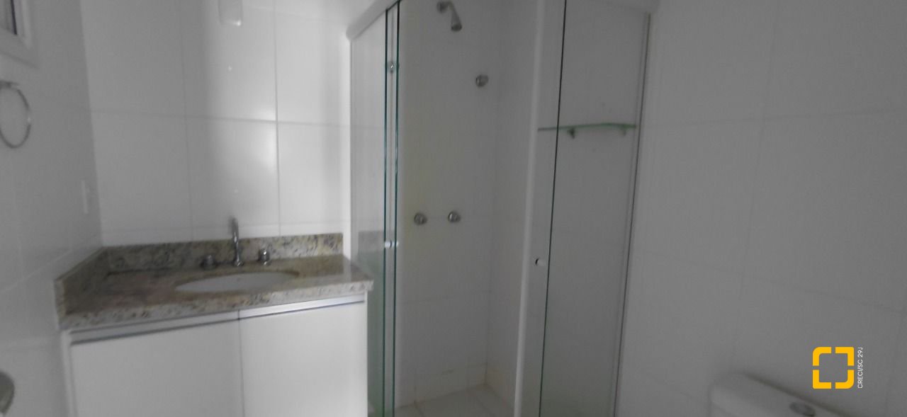 Apartamento com 77m², 3 quartos (sendo 1 suíte), 2 garagens, no bairro Itacorubi em Florianópolis