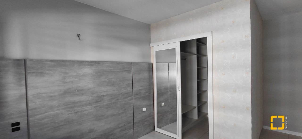 Apartamento com 77m², 3 quartos (sendo 1 suíte), 2 garagens, no bairro Itacorubi em Florianópolis