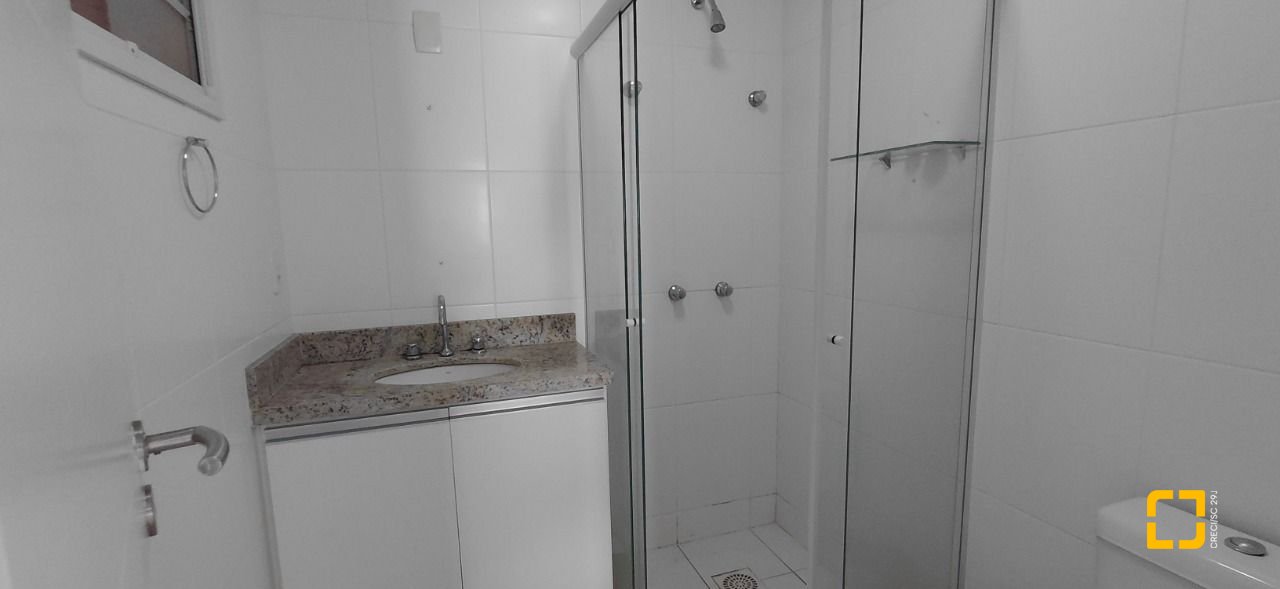 Apartamento com 77m², 3 quartos (sendo 1 suíte), 2 garagens, no bairro Itacorubi em Florianópolis