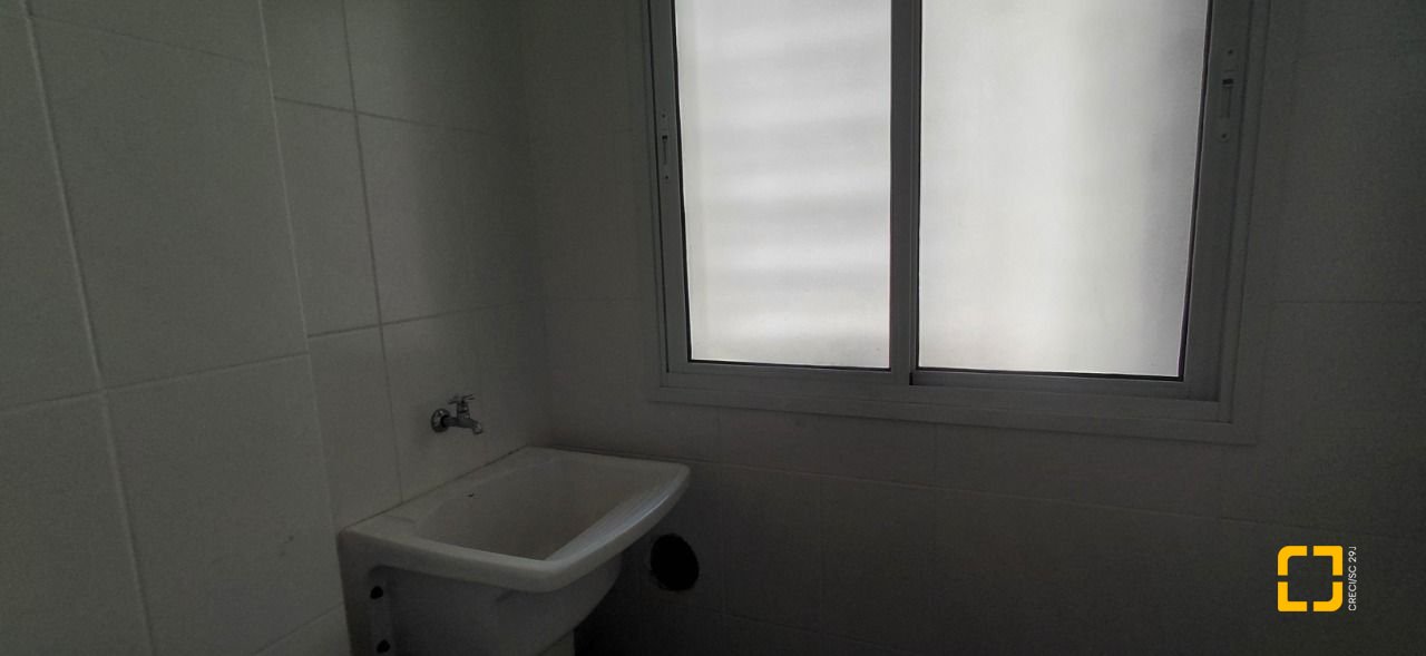 Apartamento com 77m², 3 quartos (sendo 1 suíte), 2 garagens, no bairro Itacorubi em Florianópolis