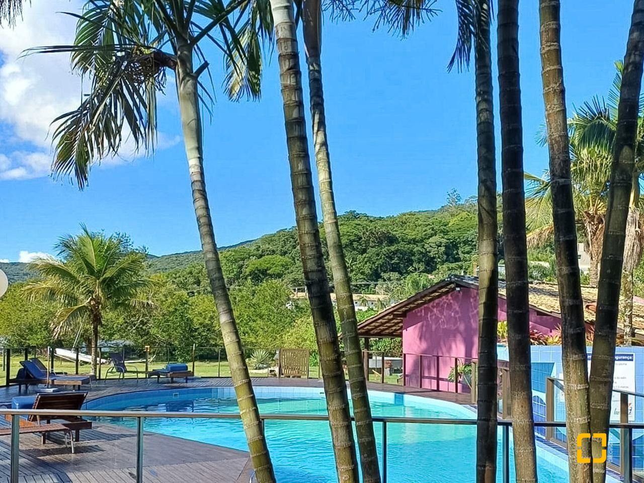 Casa de Condomínio com 73m², 2 quartos, 1 garagem, no bairro Lagoa da Conceição em Florianópolis