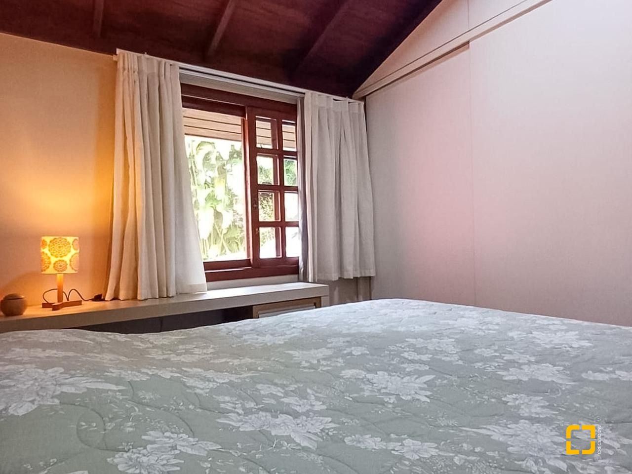 Casa de Condomínio com 73m², 2 quartos, 1 garagem, no bairro Lagoa da Conceição em Florianópolis