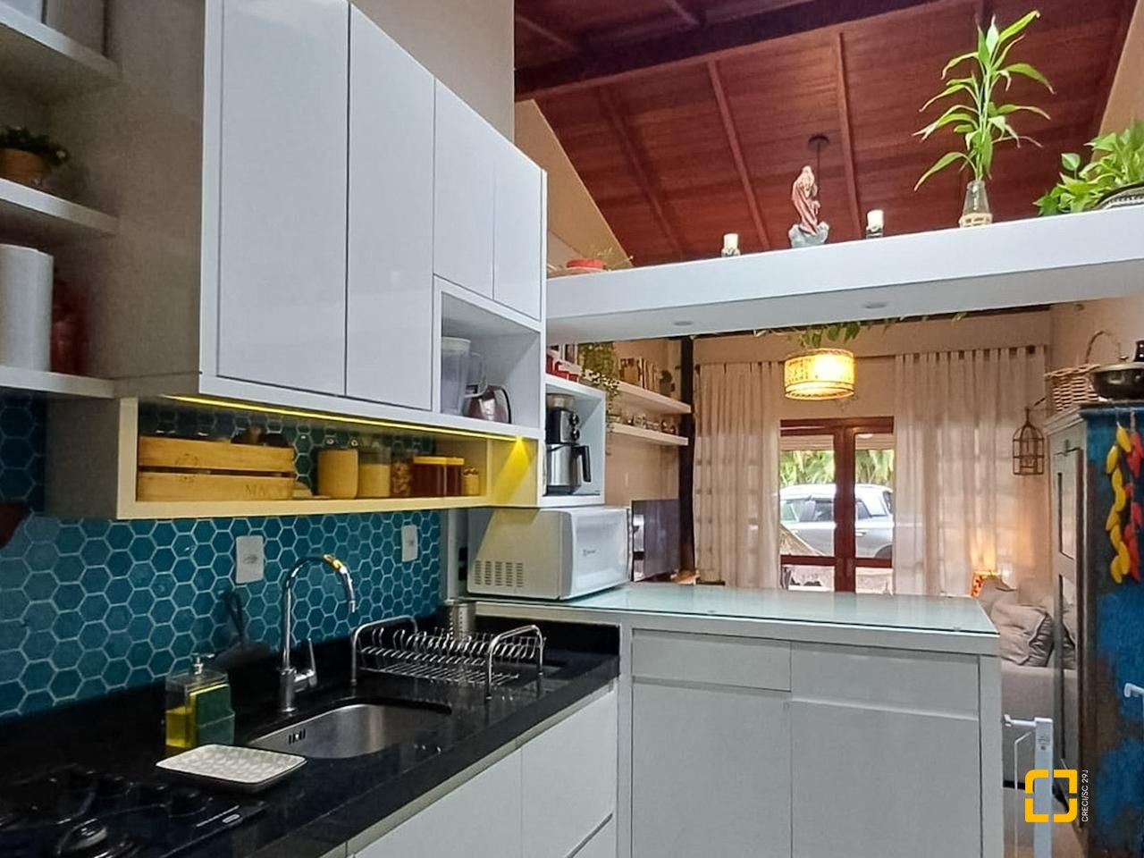 Casa de Condomínio com 73m², 2 quartos, 1 garagem, no bairro Lagoa da Conceição em Florianópolis