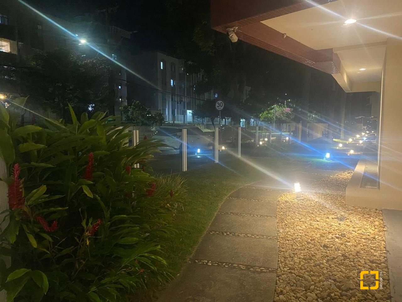 Cobertura com 116m², 3 quartos (sendo 1 suíte), 2 garagens, no bairro Capoeiras em Florianópolis