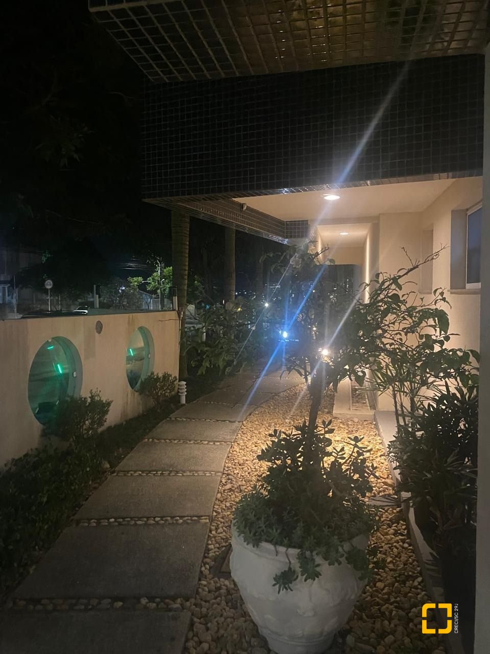 Cobertura com 116m², 3 quartos (sendo 1 suíte), 2 garagens, no bairro Capoeiras em Florianópolis