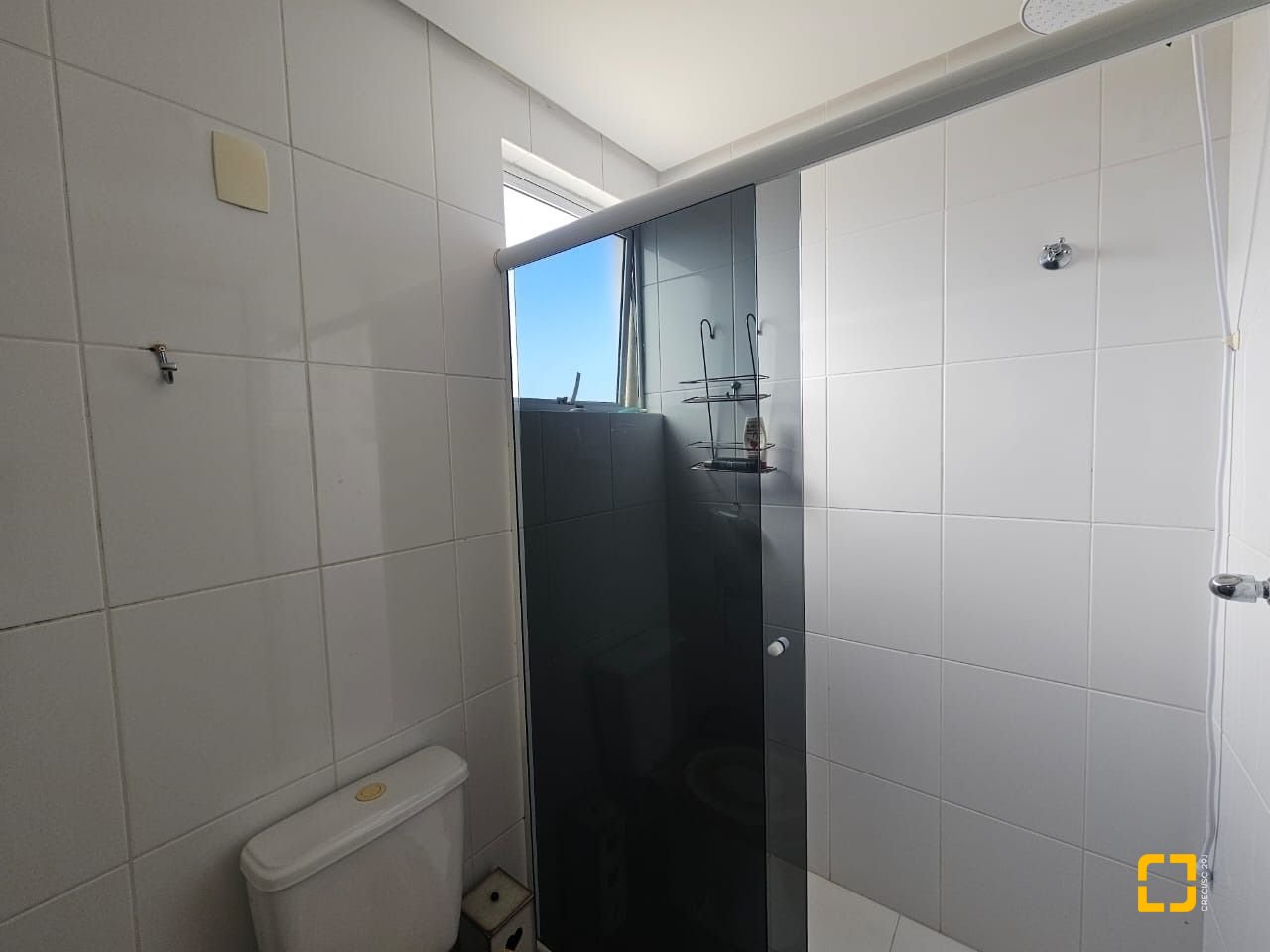 Cobertura com 116m², 3 quartos (sendo 1 suíte), 2 garagens, no bairro Capoeiras em Florianópolis