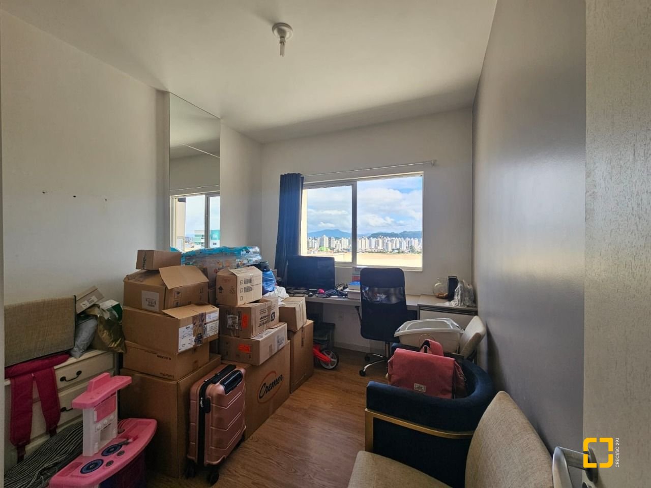 Cobertura com 116m², 3 quartos (sendo 1 suíte), 2 garagens, no bairro Capoeiras em Florianópolis