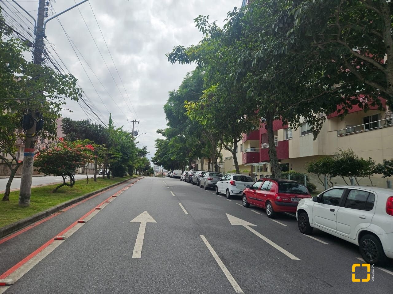 Cobertura com 116m², 3 quartos (sendo 1 suíte), 2 garagens, no bairro Capoeiras em Florianópolis