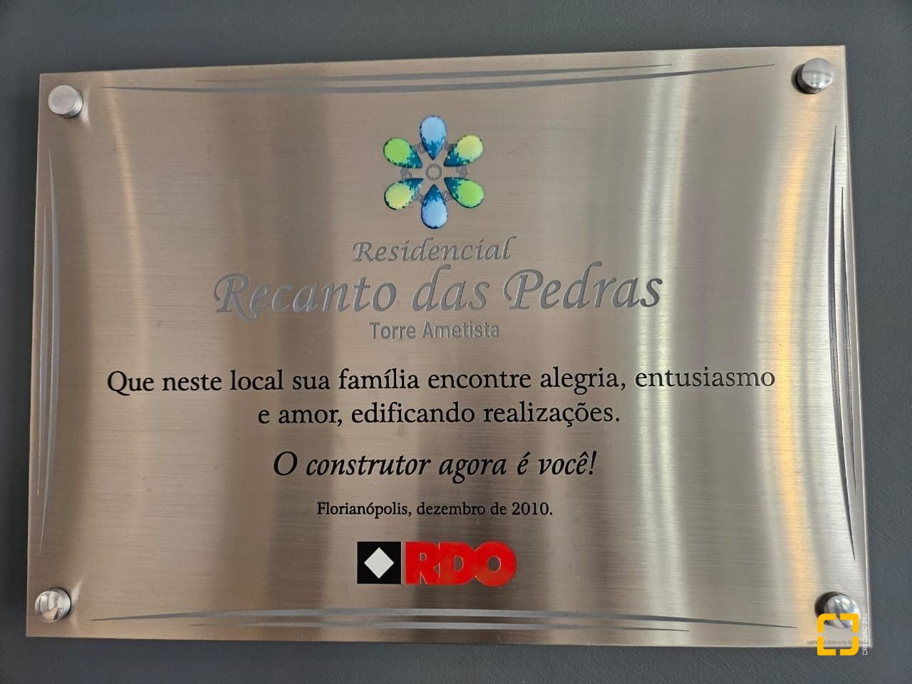 Cobertura com 116m², 3 quartos (sendo 1 suíte), 2 garagens, no bairro Capoeiras em Florianópolis