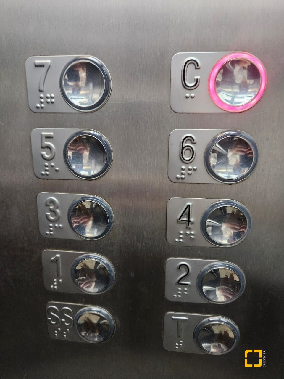 Cobertura com 116m², 3 quartos (sendo 1 suíte), 2 garagens, no bairro Capoeiras em Florianópolis