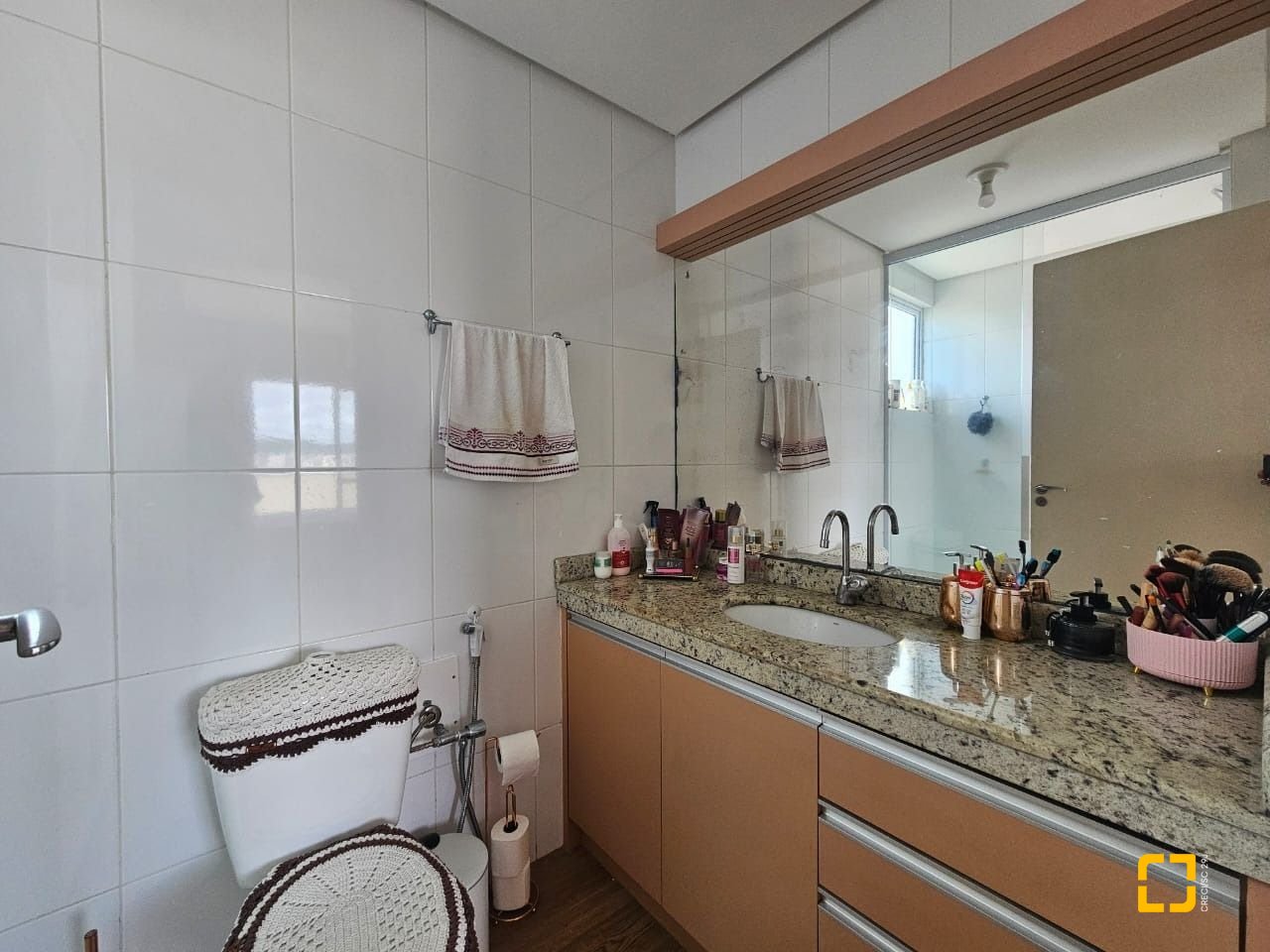 Cobertura com 116m², 3 quartos (sendo 1 suíte), 2 garagens, no bairro Capoeiras em Florianópolis