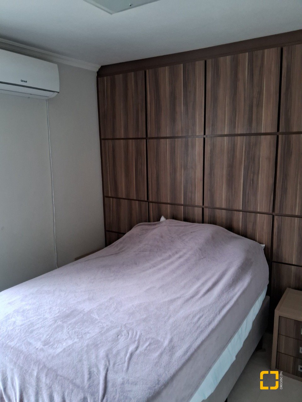 Apartamento com 57m², 2 quartos, 1 garagem, no bairro Carvoeira em Florianópolis