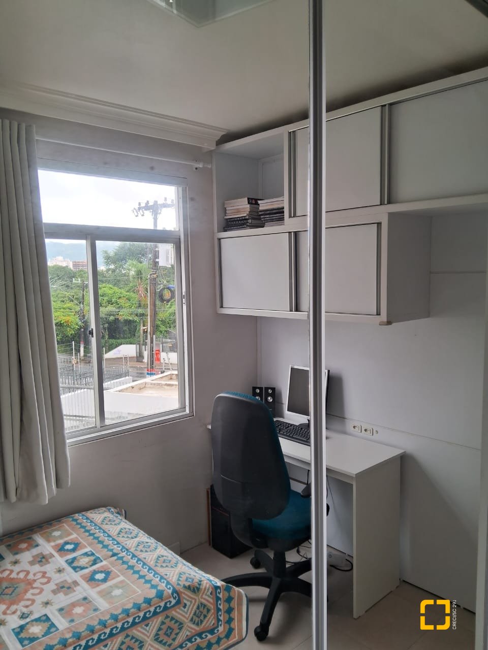 Apartamento com 57m², 2 quartos, 1 garagem, no bairro Carvoeira em Florianópolis
