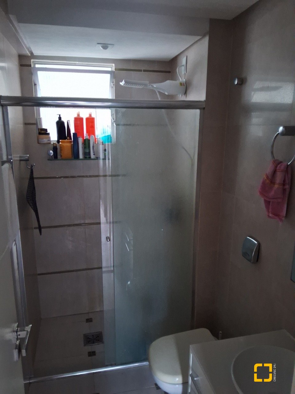 Apartamento com 57m², 2 quartos, 1 garagem, no bairro Carvoeira em Florianópolis
