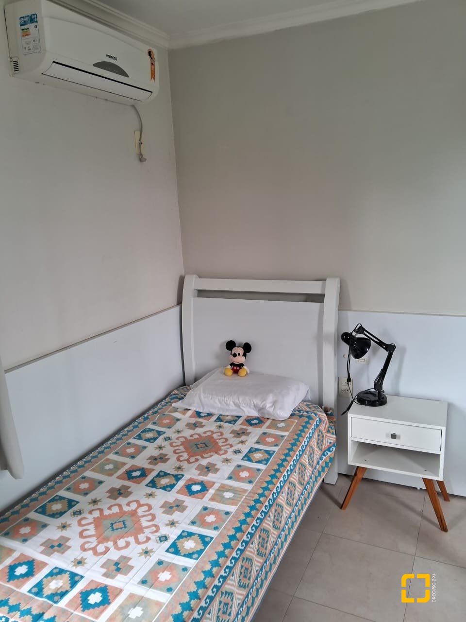 Apartamento com 57m², 2 quartos, 1 garagem, no bairro Carvoeira em Florianópolis