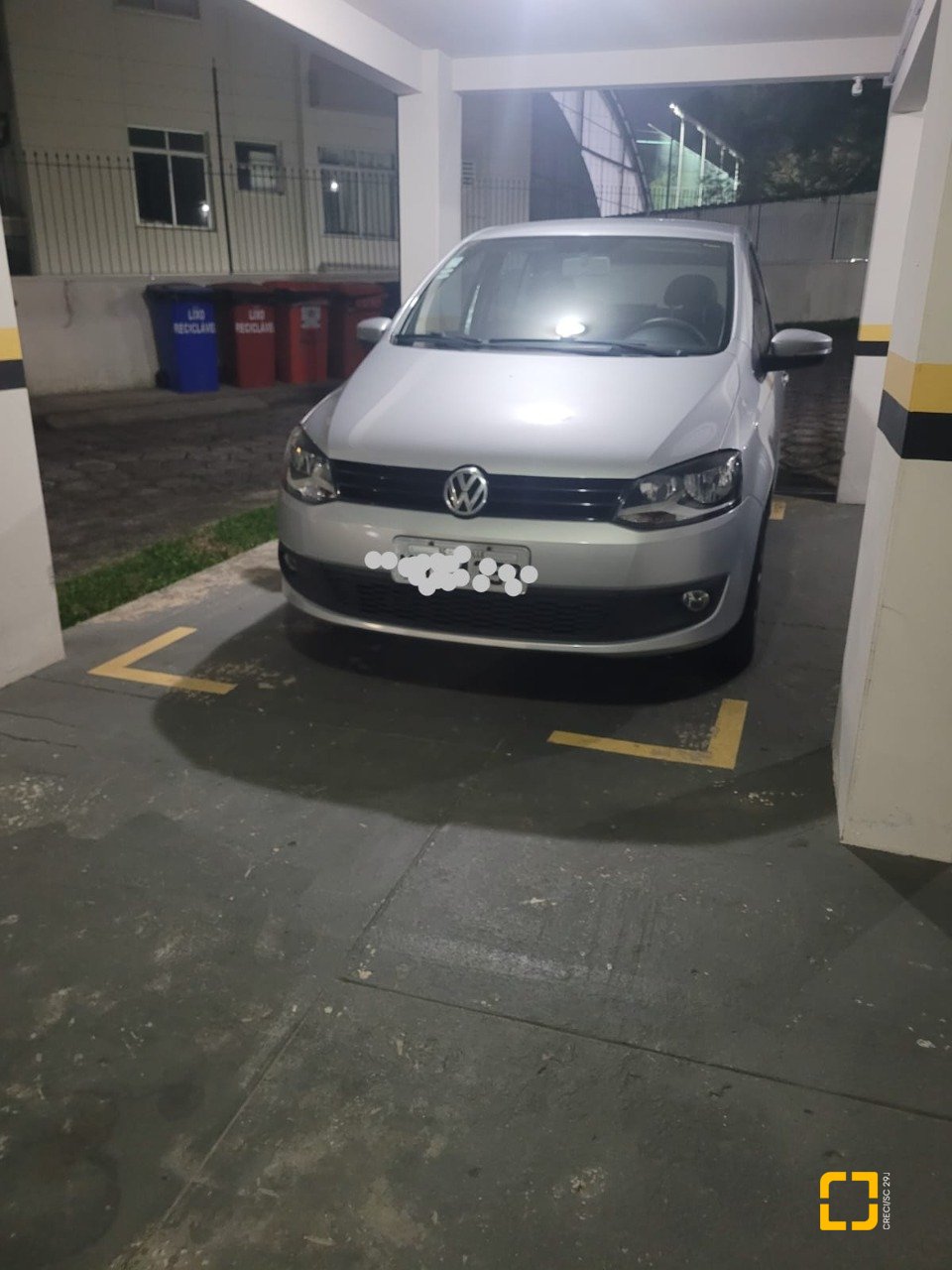 Apartamento com 57m², 2 quartos, 1 garagem, no bairro Carvoeira em Florianópolis
