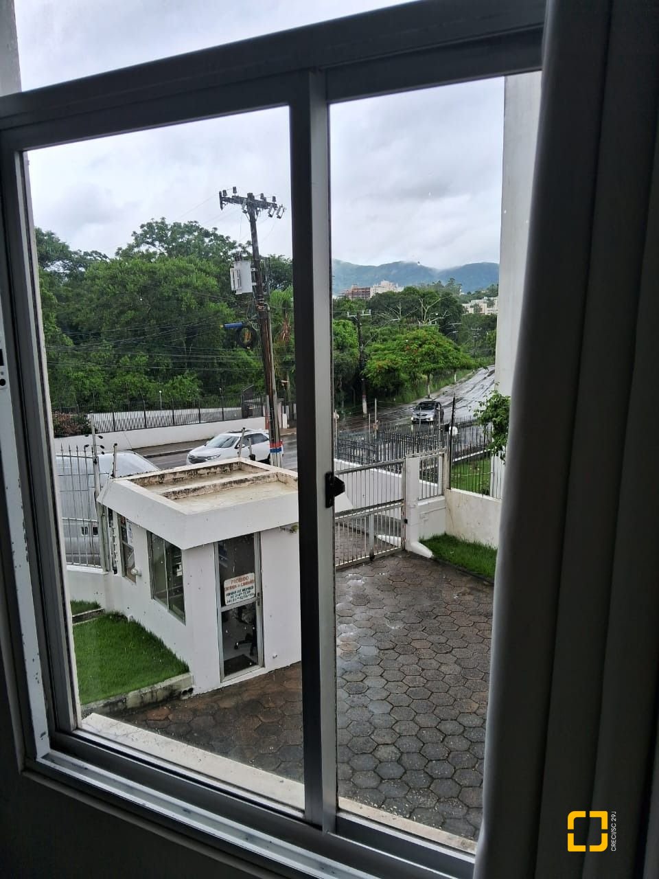 Apartamento com 57m², 2 quartos, 1 garagem, no bairro Carvoeira em Florianópolis