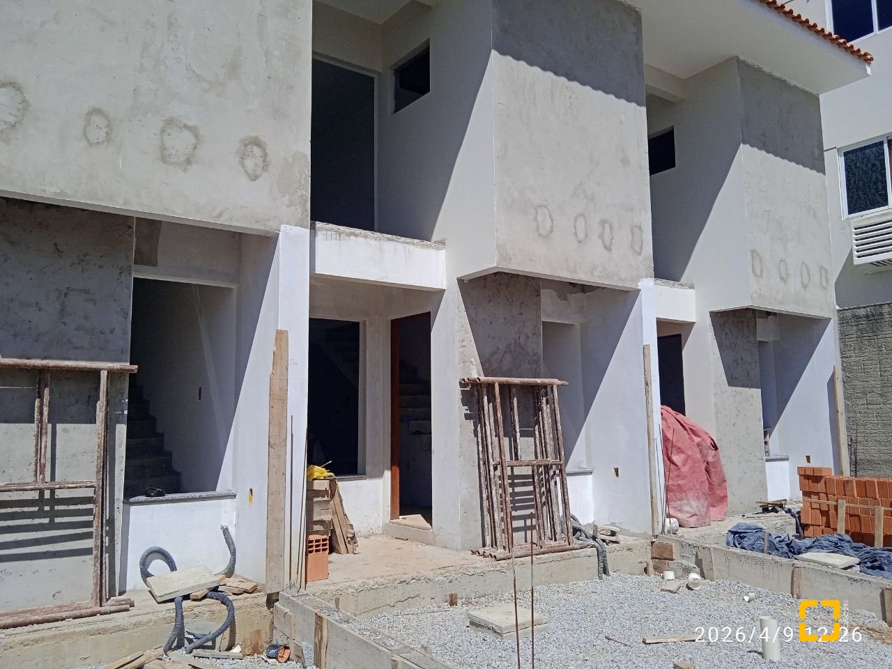 Casa com 70m², 2 quartos (sendo 2 suítes), 1 garagem, no bairro Areias em São José