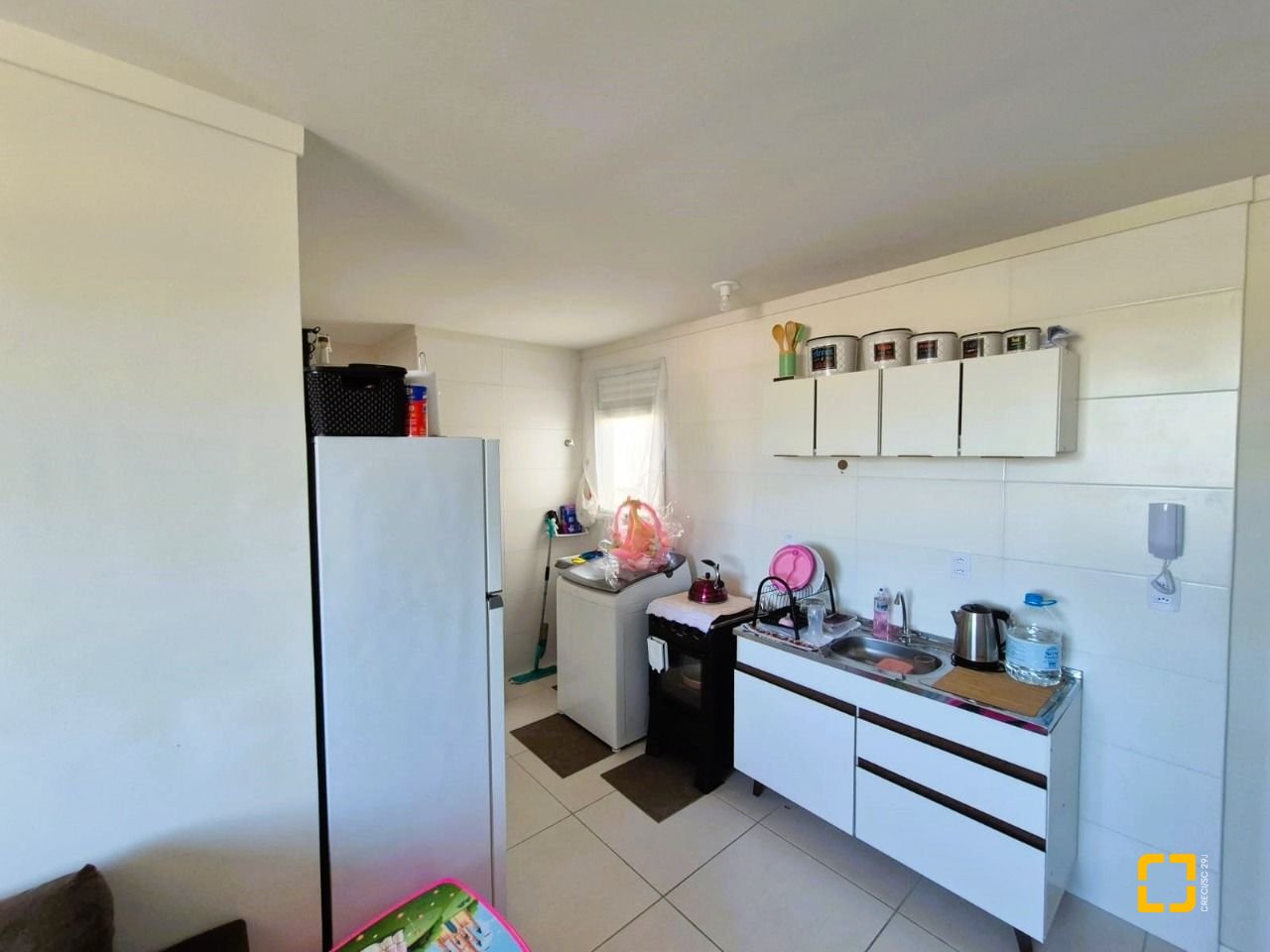 Apartamento com 48m², 2 quartos, 1 garagem, no bairro Sertão do Maruim em São José