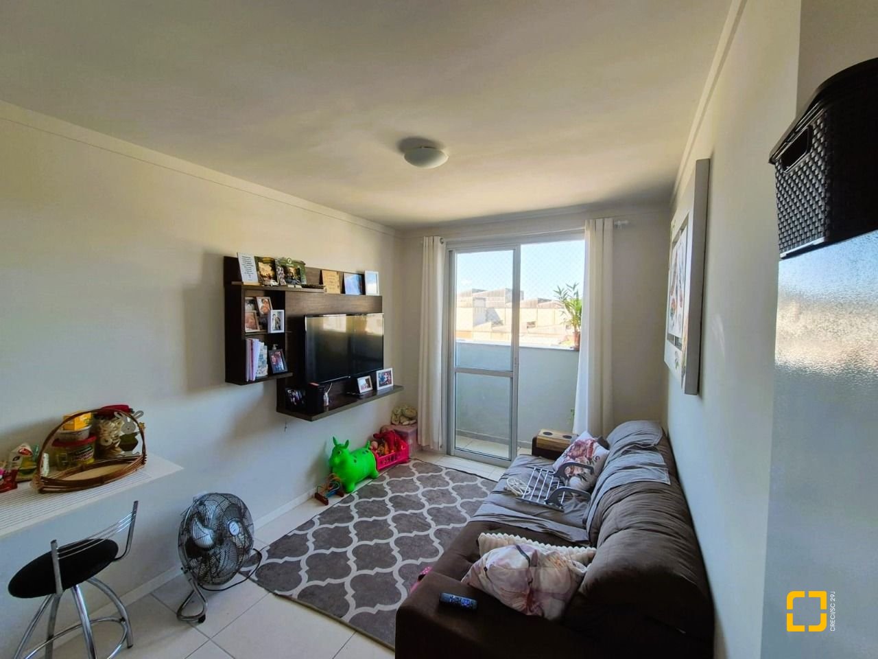 Apartamento com 48m², 2 quartos, 1 garagem, no bairro Sertão do Maruim em São José