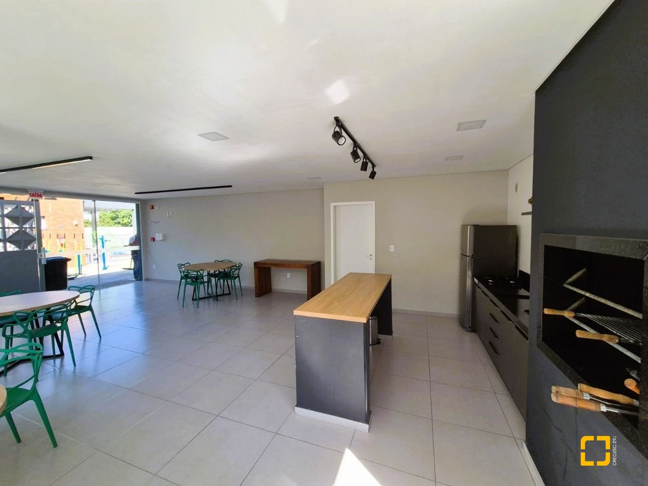 Apartamento com 48m², 2 quartos, 1 garagem, no bairro Sertão do Maruim em São José