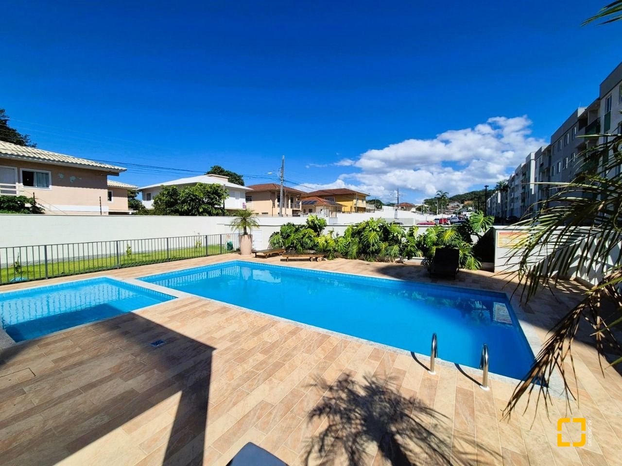 Apartamento com 48m², 2 quartos, 1 garagem, no bairro Sertão do Maruim em São José