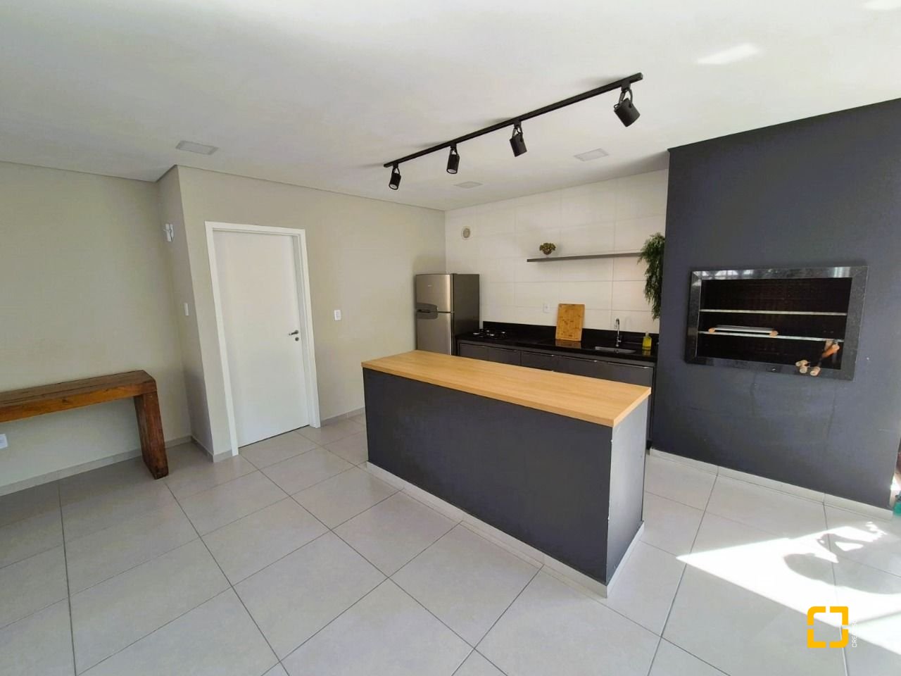 Apartamento com 48m², 2 quartos, 1 garagem, no bairro Sertão do Maruim em São José