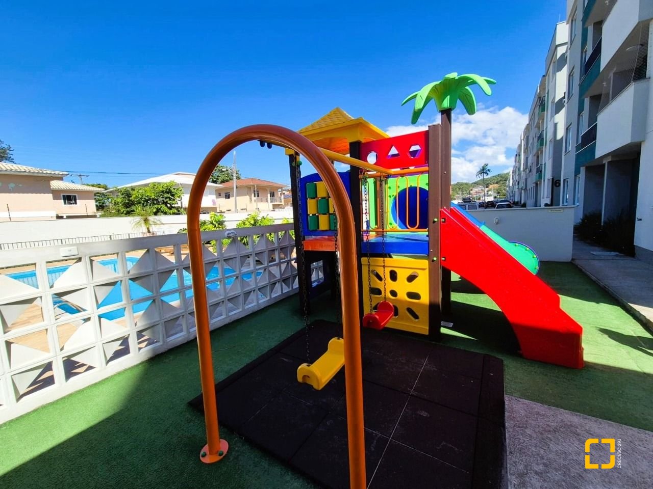 Apartamento com 48m², 2 quartos, 1 garagem, no bairro Sertão do Maruim em São José