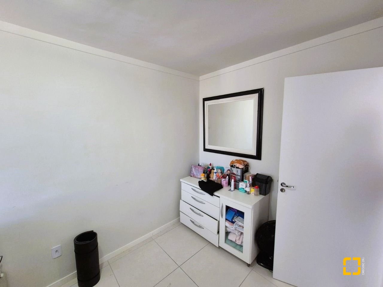 Apartamento com 48m², 2 quartos, 1 garagem, no bairro Sertão do Maruim em São José