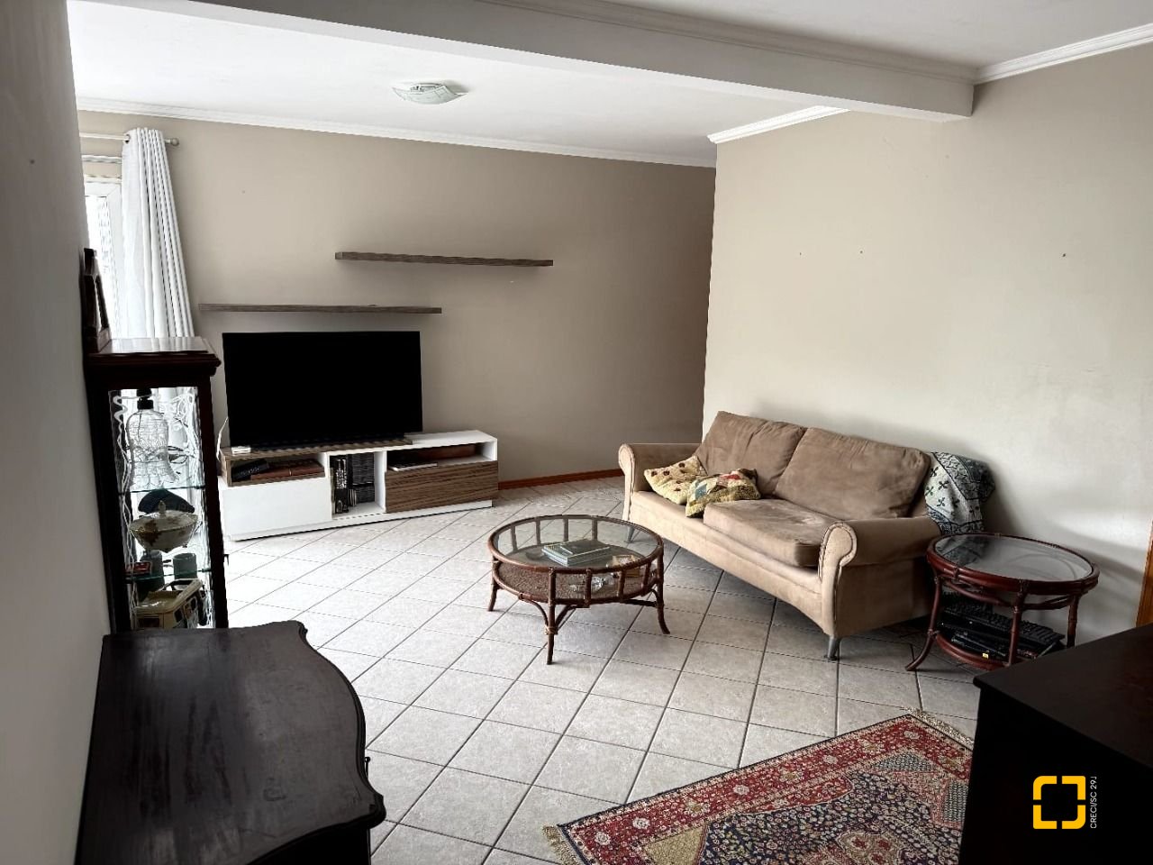 Cobertura com 150m², 3 quartos (sendo 1 suíte), 2 garagens, no bairro Pantanal em Florianópolis